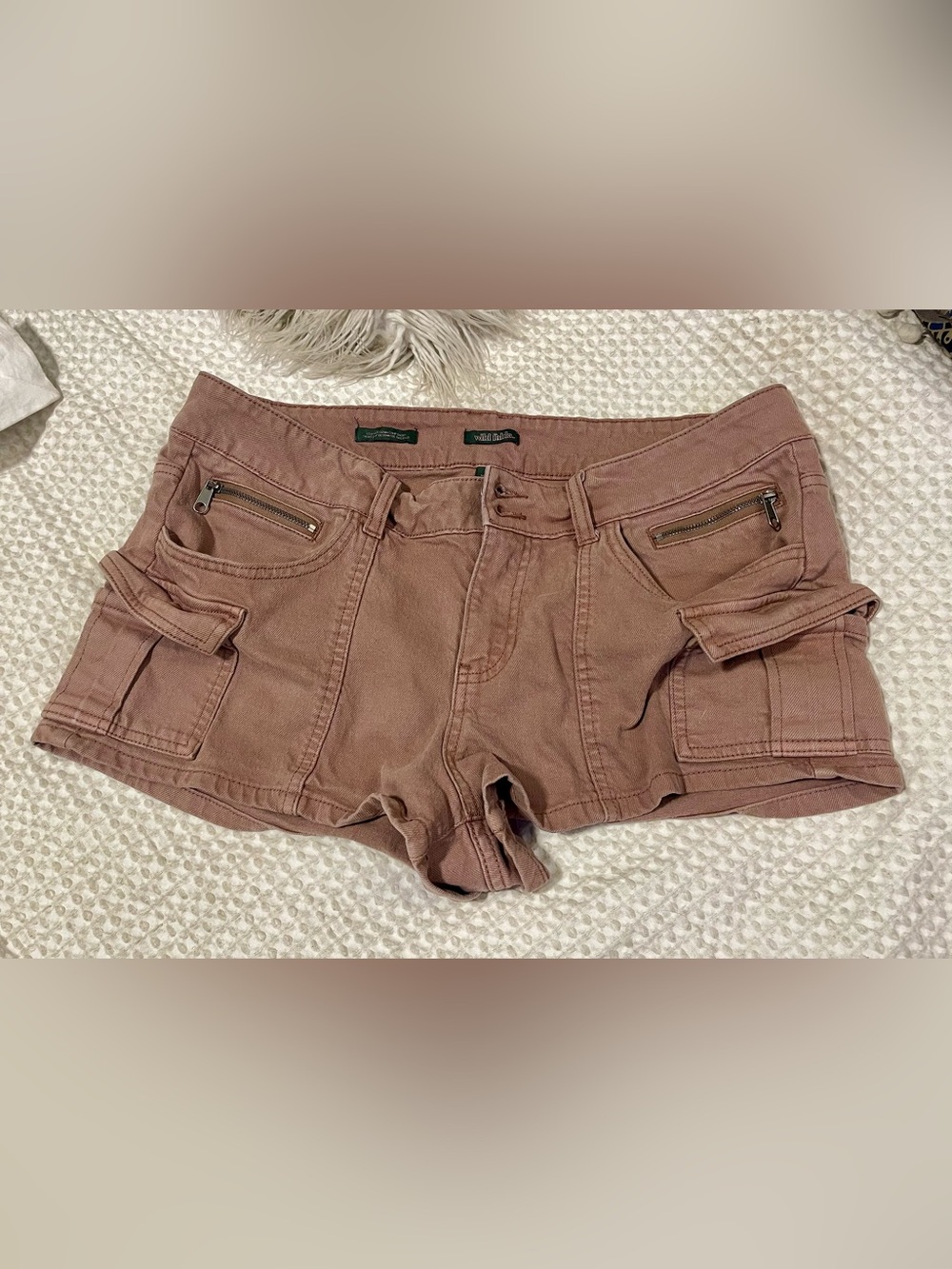 wild fable mauve cargo shorts with zip pockets